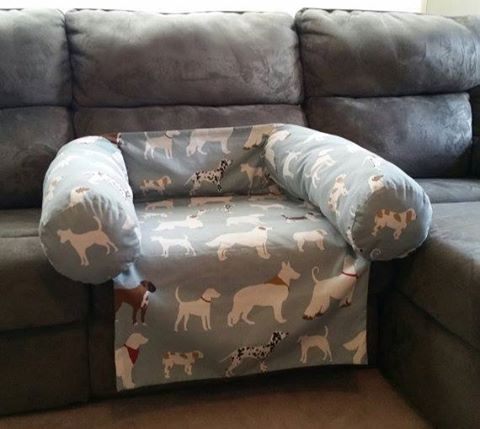 hundbadd-soffa